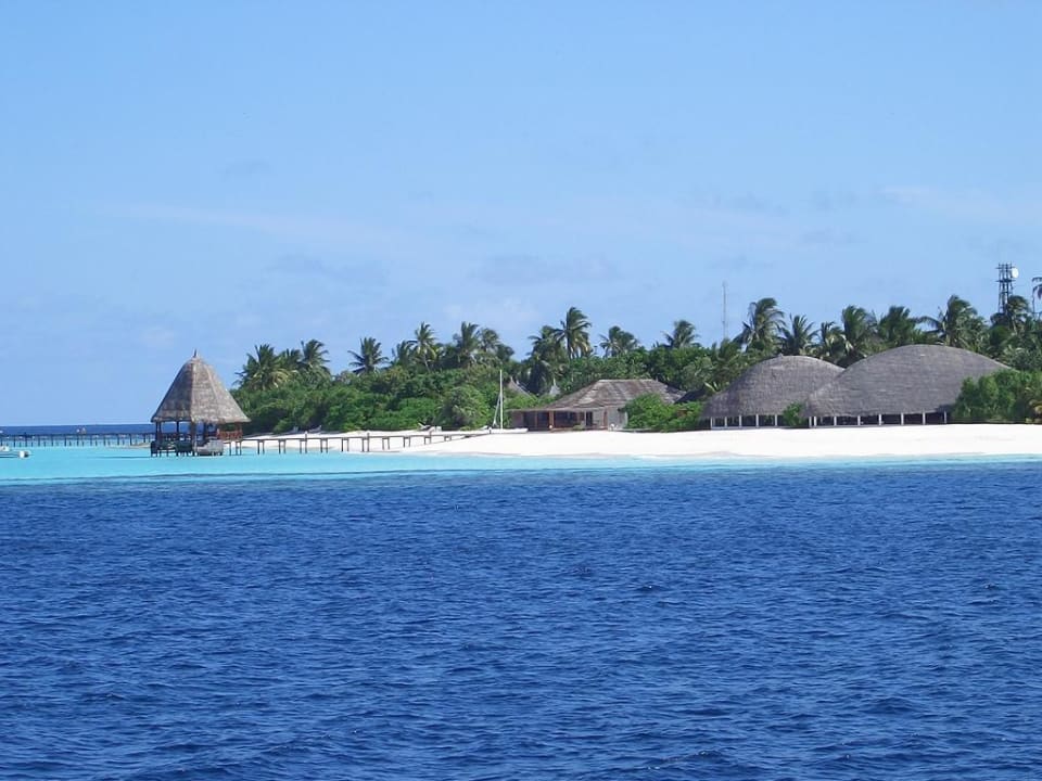 Trauminsel aus der Meeresperspektive Angaga Island Resort