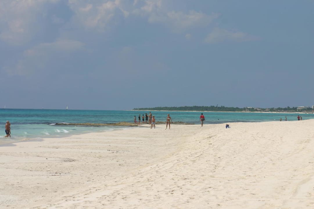 Strandaussicht Richtung Grand Iberostar Selection Paraiso Maya Suites