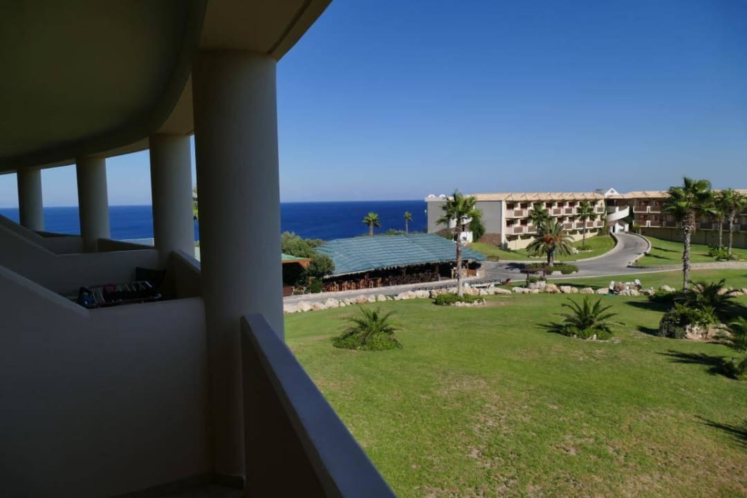 Meerblick vom Balkon? Hotel Kalithea Horizon Royal