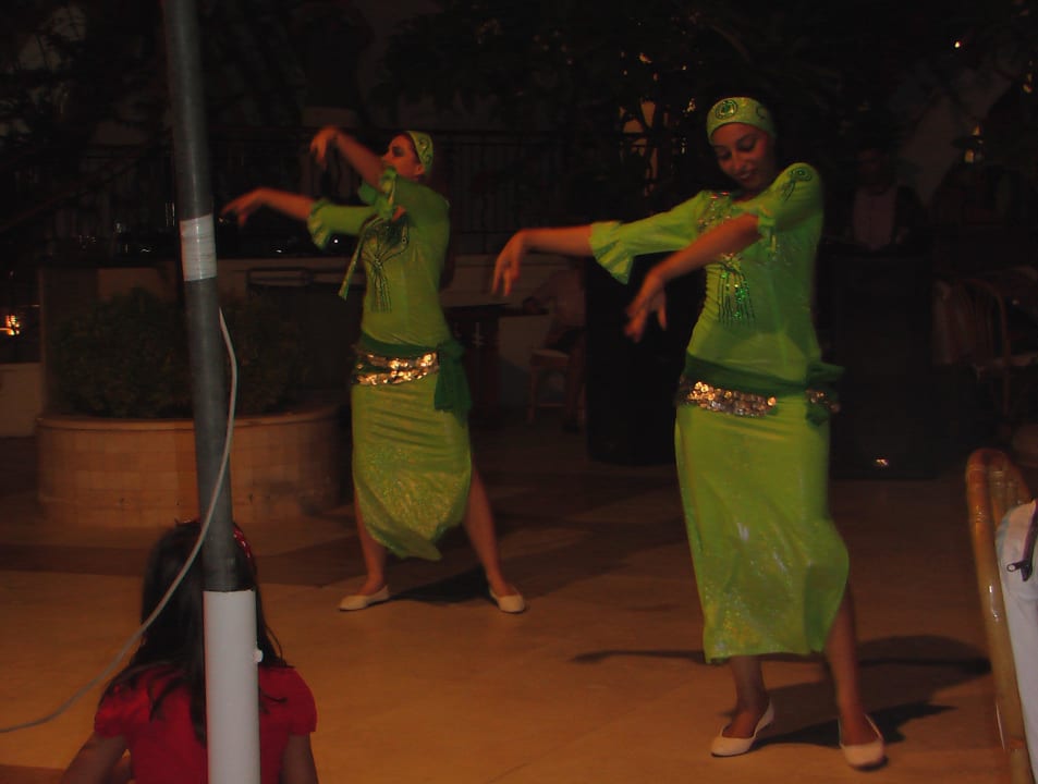 Bauchtanz Arabischer Abend. Gilt ja auch als Sport  Swiss Inn Resort Dahab