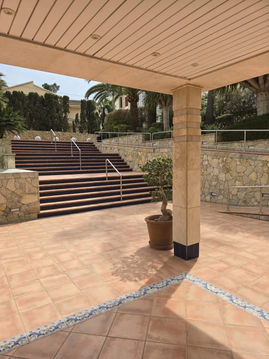 Außenansicht Hotel Timor