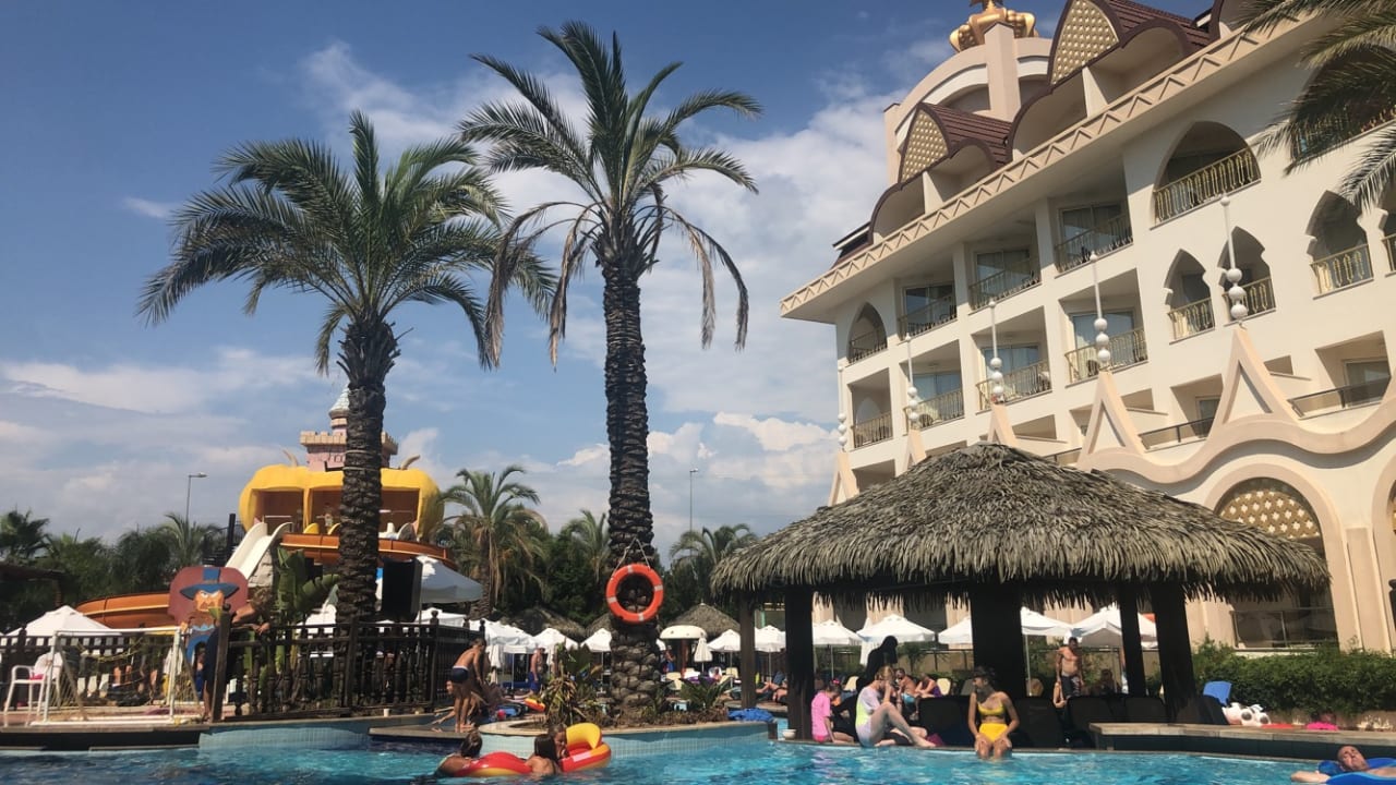 Pool Well Palace Side