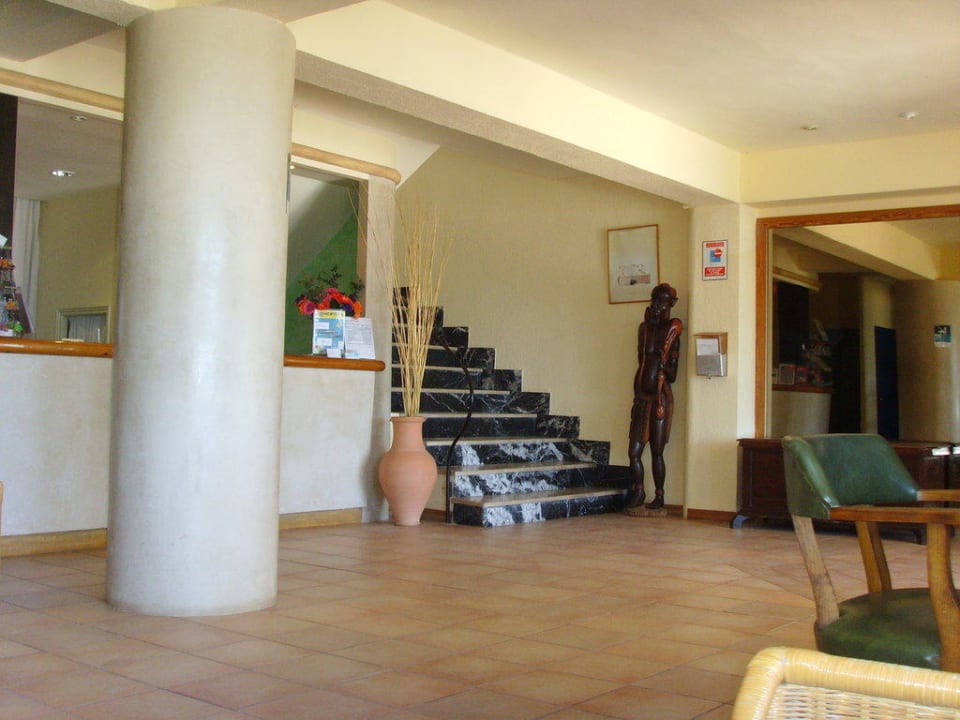 Lobby Hotel Figueretas