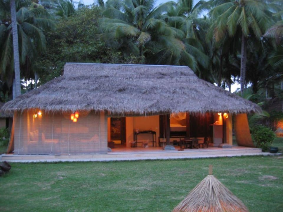 Bungalow bei Abendlicht Hotel Koyao Island Resort