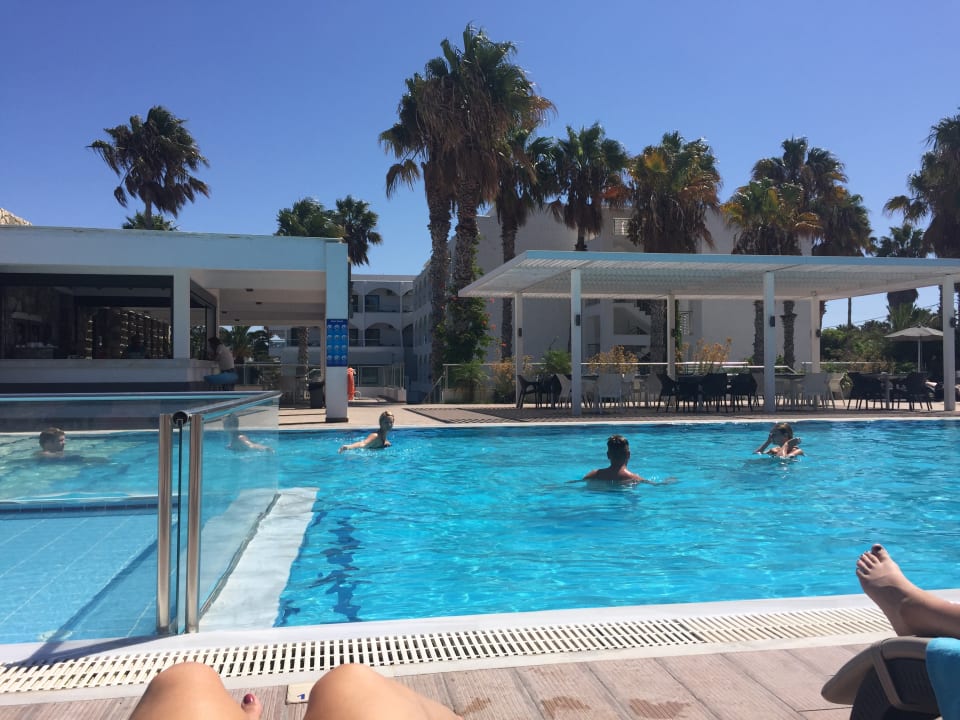 Pool Cosmopolitan Kos