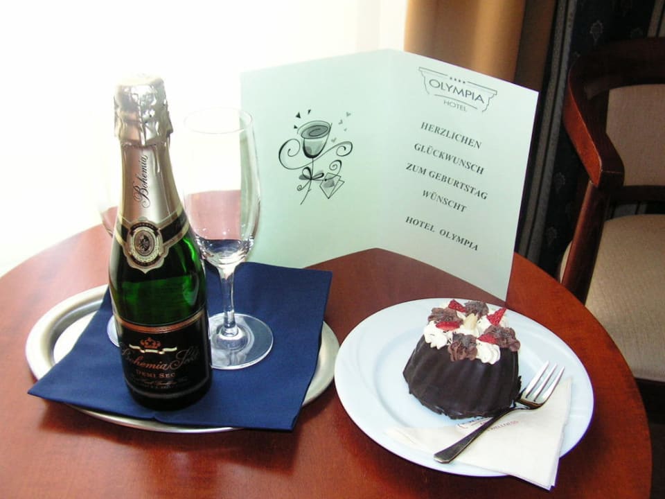 Aufmerksamkeit vom Hotel auf den Zimmer - Super! Hotel Olympia