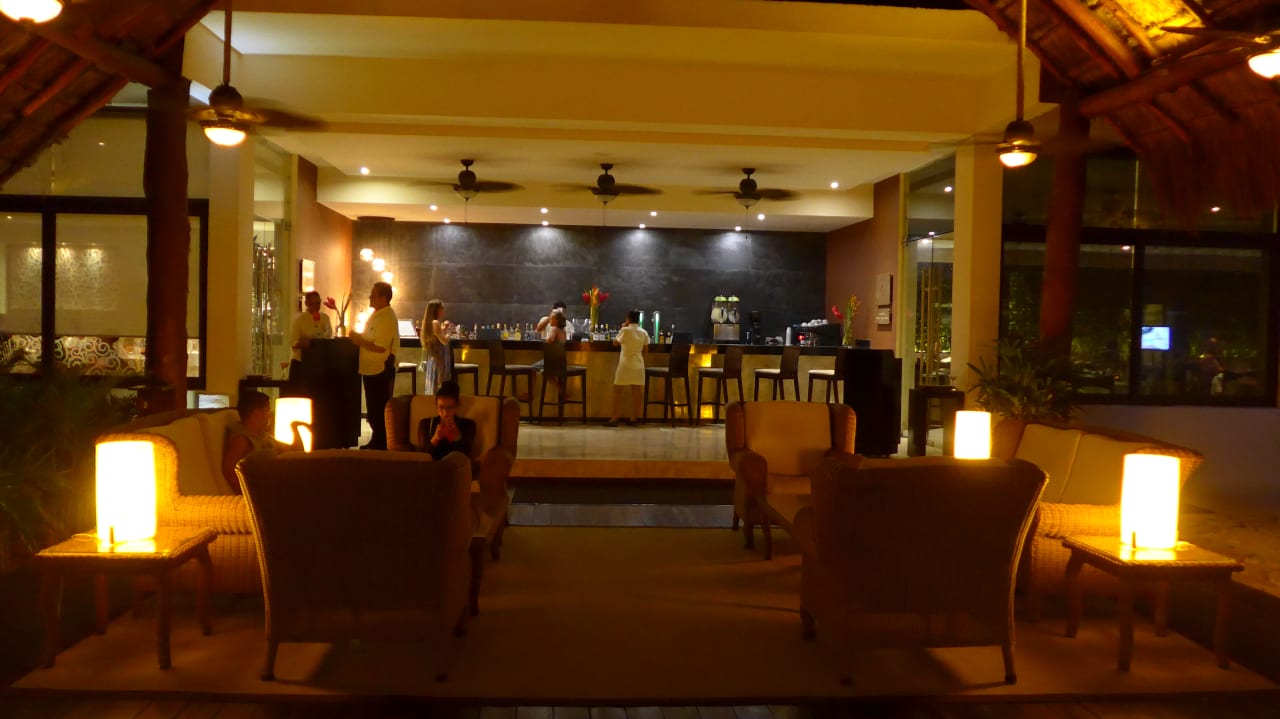 Restaurant Akumal Bay Beach & Wellness Resort