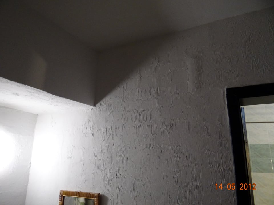 Ekelhaft Days Inn Hotel & Residence