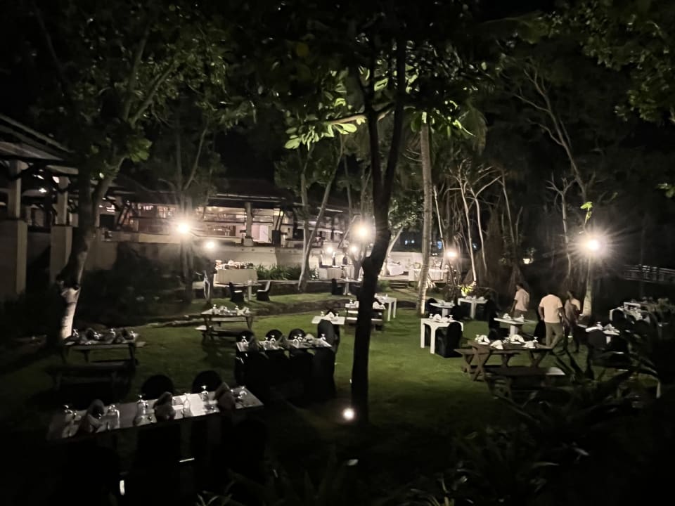 Gartenanlage Club Hotel Dolphin