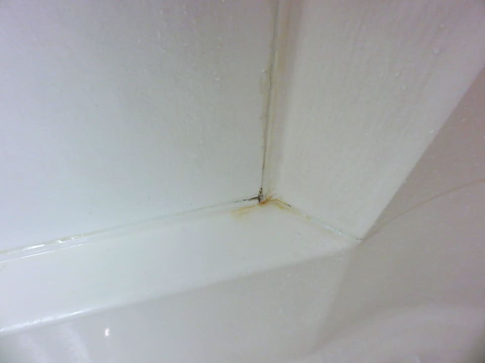 Verdreckte Abdichtungen Hotel Novotel Genève Aéroport France