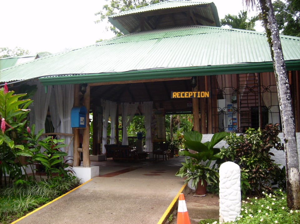 Eingang Hotel Villas Rio Mar