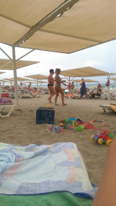 Schöner Strand Club Turtas Beach Hotel