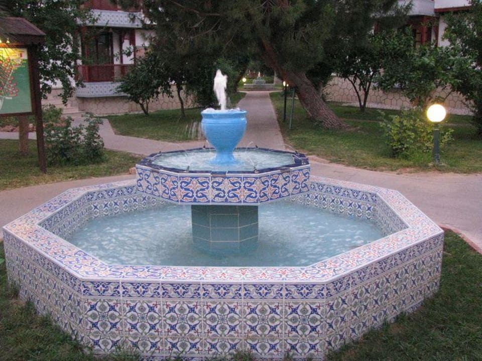 Brunnen in der Hotelanlage Ali Bey Club
