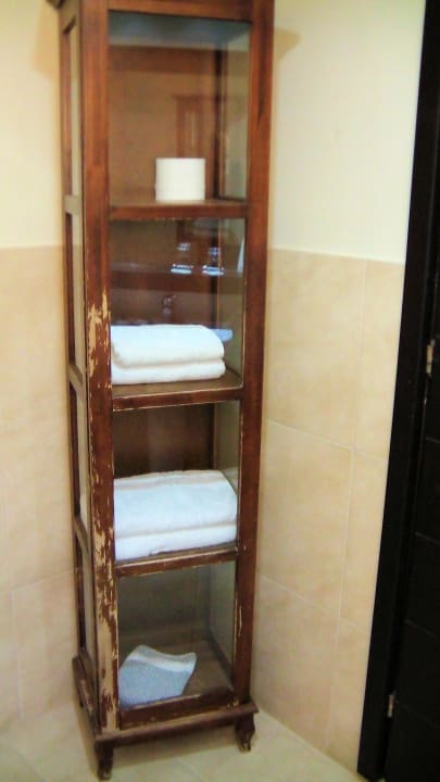 Schrank im Bad, da sonst nicht so viel Platz war Seaside A Lifestyle Resort