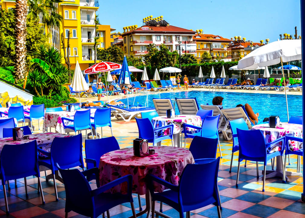 Swimming Pool Ark Apart Otel