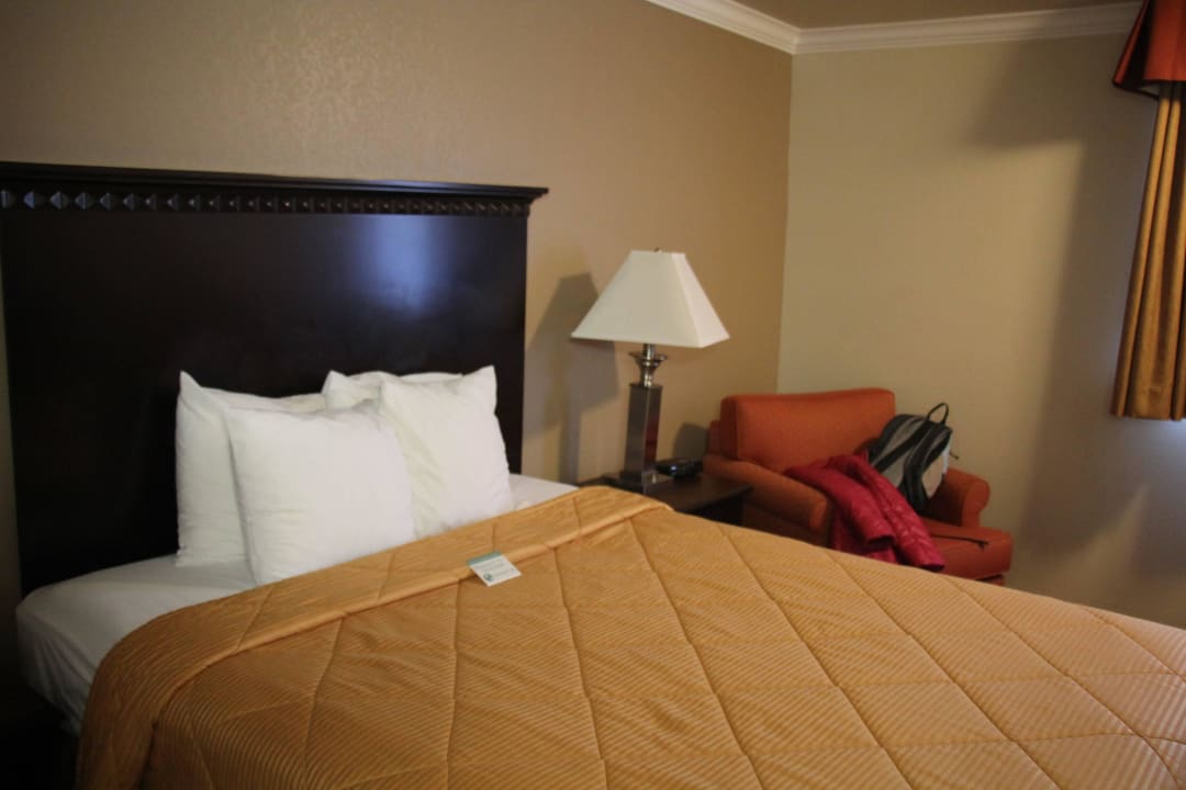 Bett Lompoc Valley Inn and Suites