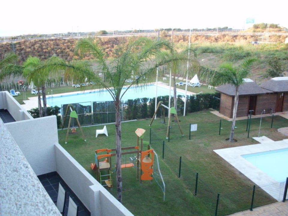 Blick auf Pools Apartments Cala Lucia