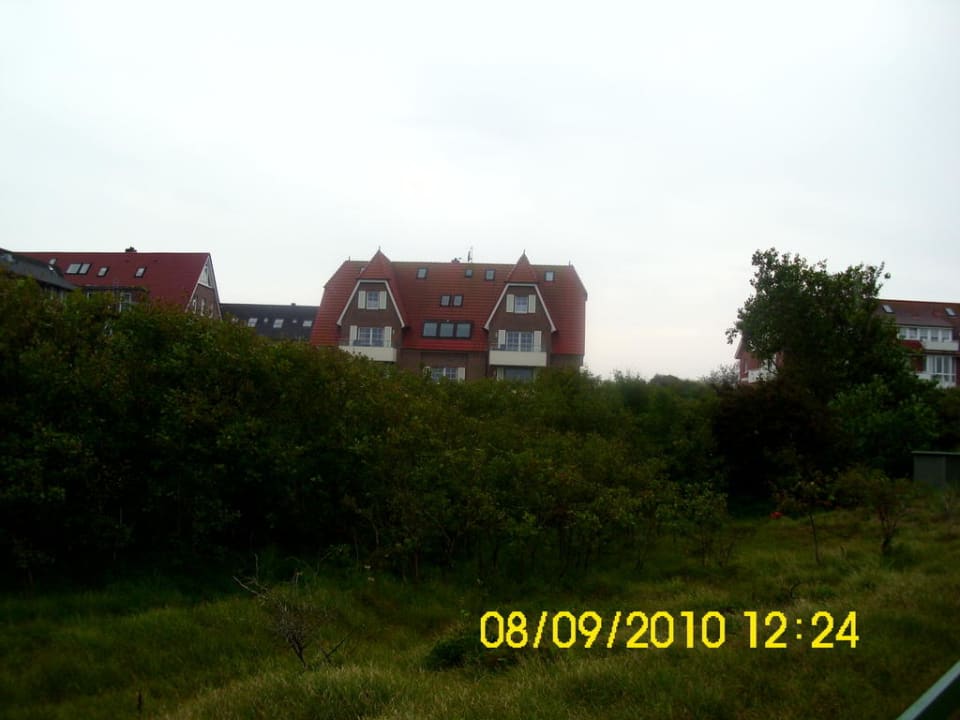 Von hinten aus den Dünen raus Inselhus Apartments