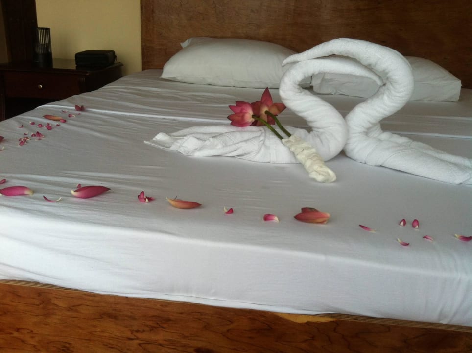 King sized bed Witherspoon Lodge