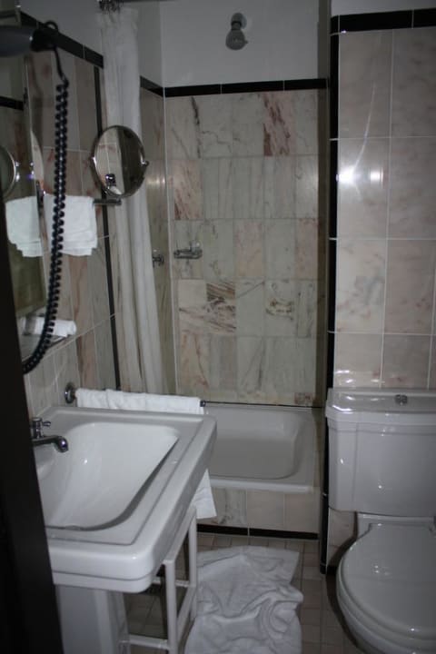 Badezimmer Le Méridien Grand Hotel Nürnberg
