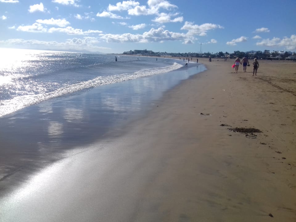 Weihnachten 2018 am top Sandstrand ca 18-20 Grad Wassertempe Apartamentos LIVVO Morromar