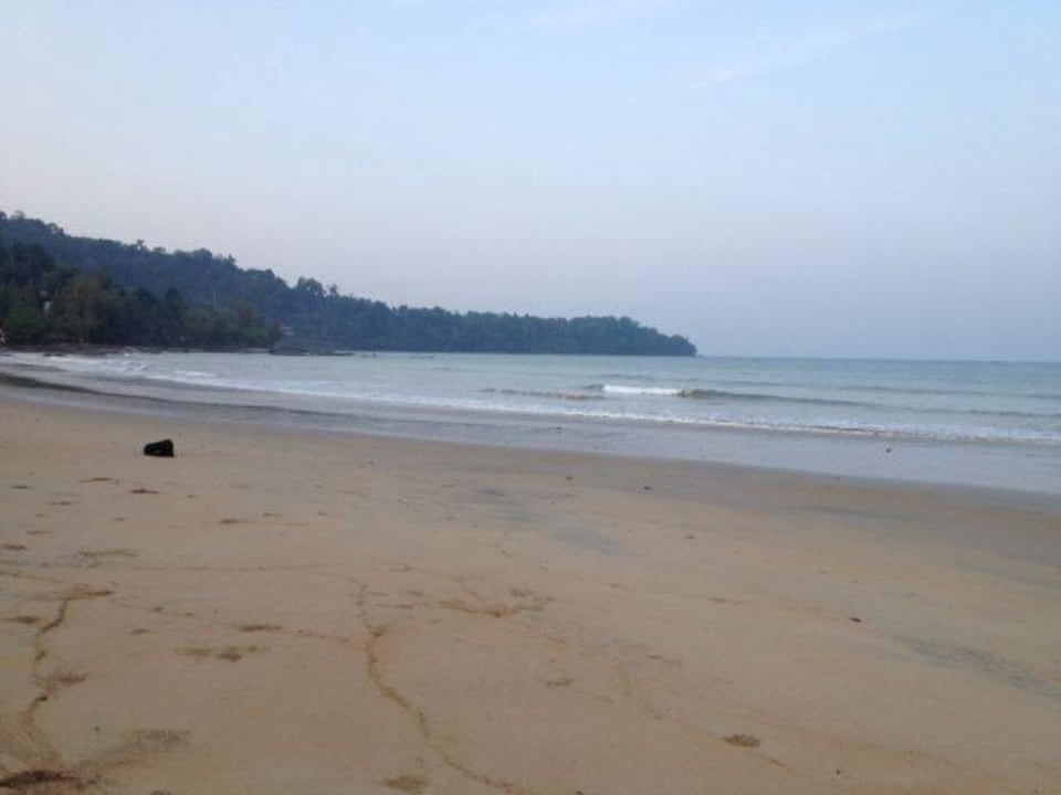 Flach abfallender Strand Seaview Khao Lak Resort