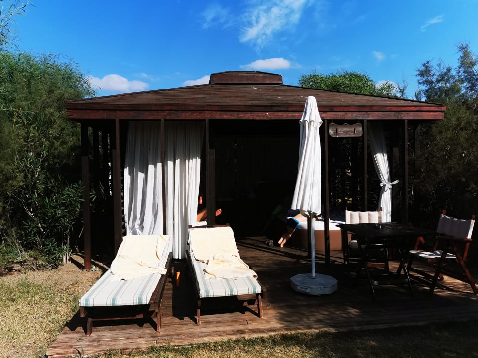 Strand Xanadu Resort Hotel