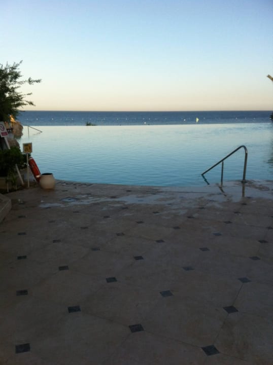 Pool mit Blick aufs Meer Makadi Spa - Adults only