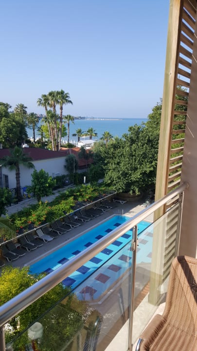 Ausblick Trendy Side Beach Hotel - Adults only