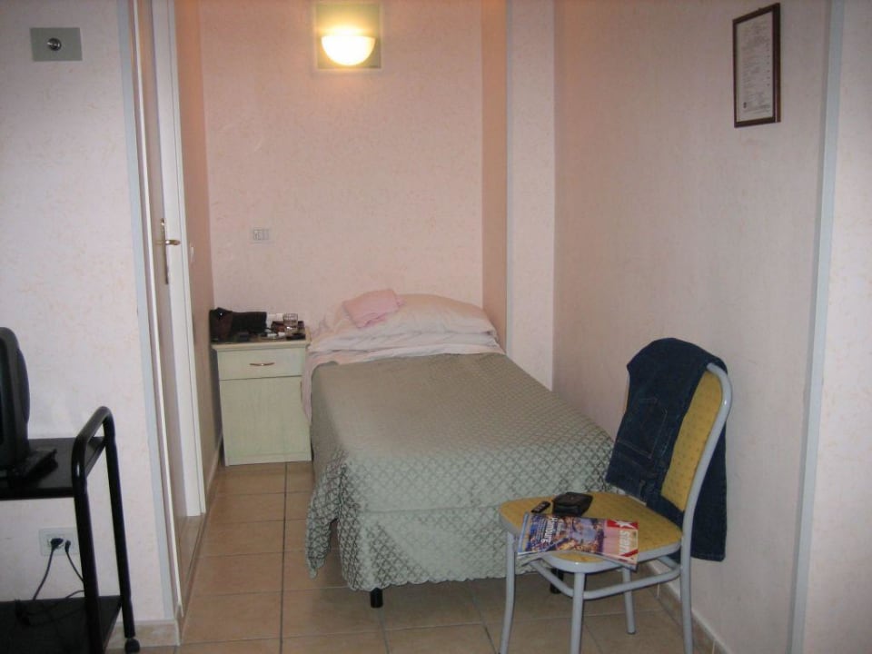 Zimmer Nummer 1 Hotel Priscilla