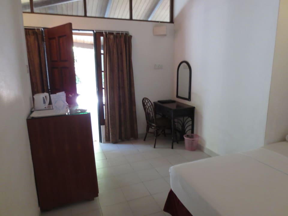 Zimmer 125 Embudu Village