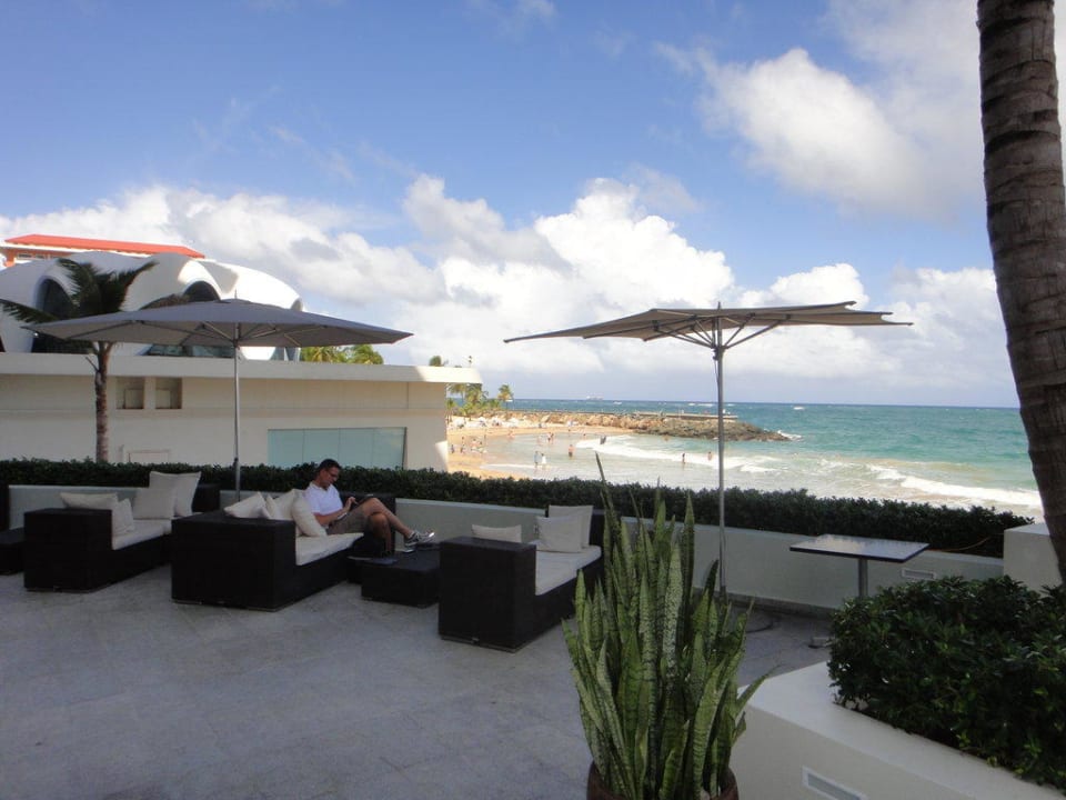 Chill Out Bereich Hotel La Concha Renaissance Resort