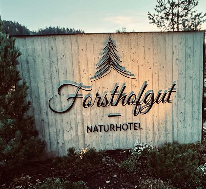 Außenansicht Naturhotel Forsthofgut