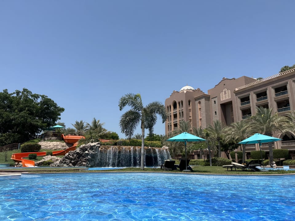 Pool Emirates Palace Mandarin Oriental
