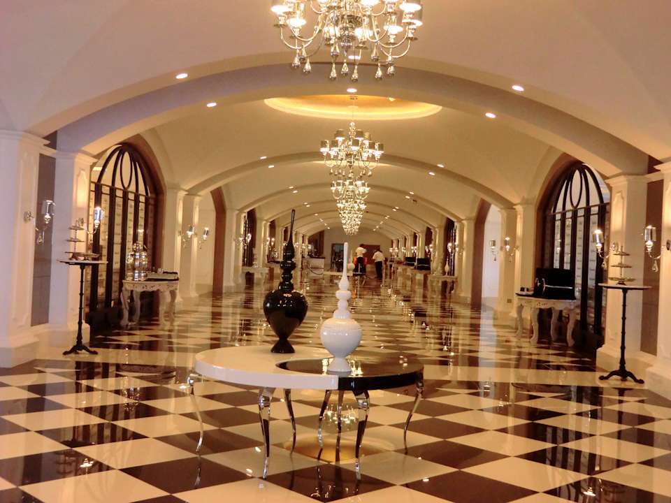 Zu den Speisesälen Hotel Delphin Imperial