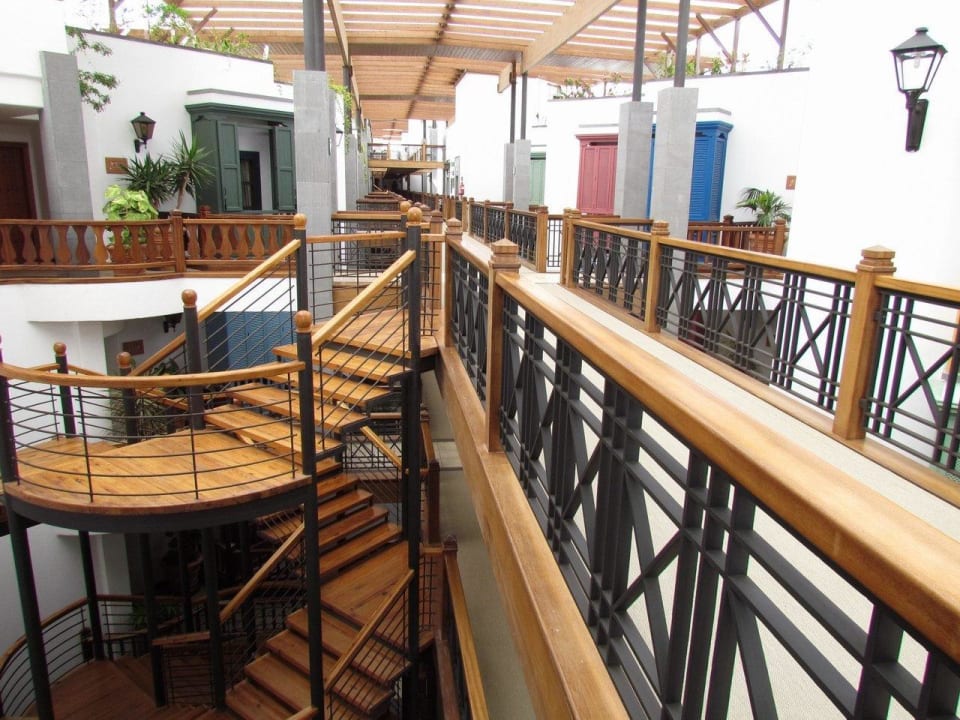 Hallways to the rooms Princesa Yaiza Suite Hotel Resort