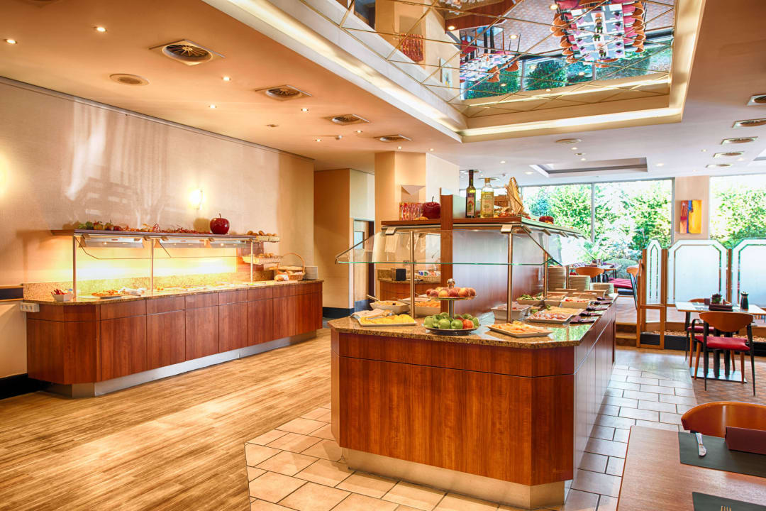 Breakfast Buffet Leonardo Hotel Düsseldorf Airport - Ratingen
