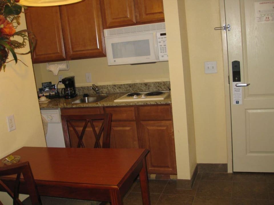 Küchenzeile mit Kühlschrank Hotel Homewood Suites By Hilton HOU Intercontinental Airport