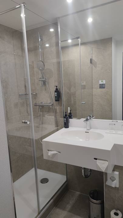 Zimmer H+ Hotel Köln Brühl