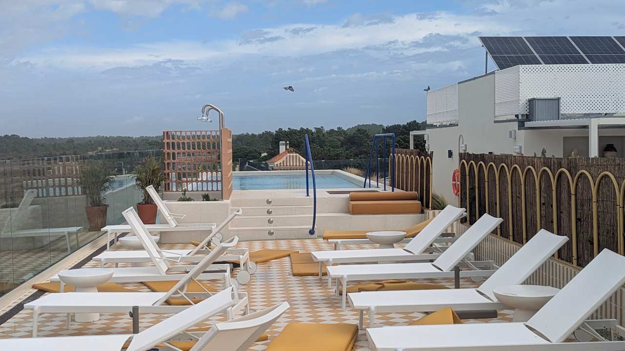 Pool Amarello Hotel Praia Santo André, Tapestry Collection by Hilton