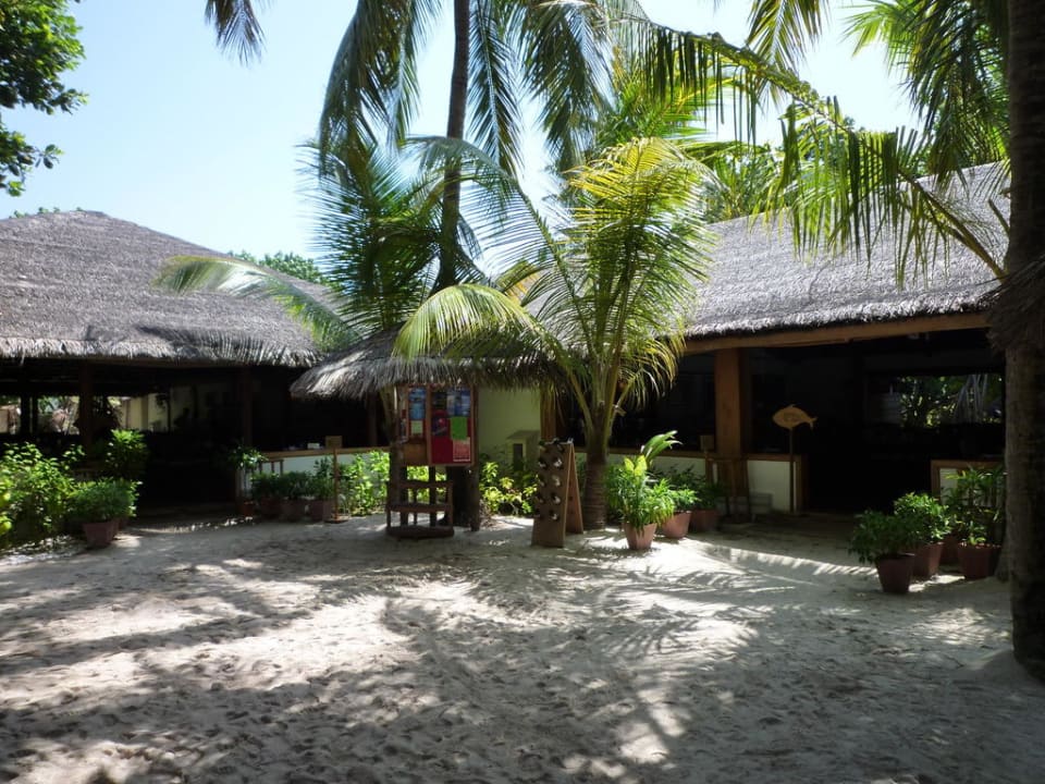 Main-Restaurant NH Collection Maldives Reethi Resort