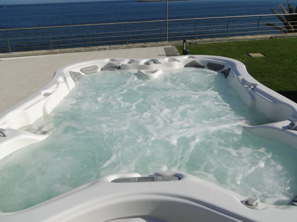 Jacuzzi Hotel Atlantida Mar