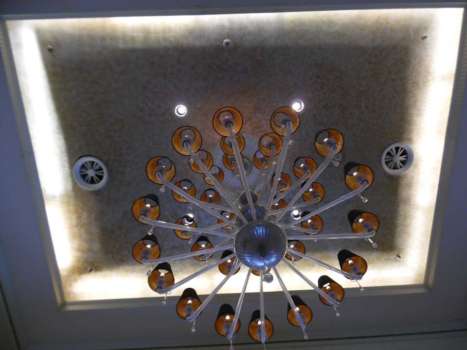 Kronleuchter im Lobbybereich The Astor Tianjin, a Luxury Collection Hotel, Tianjin