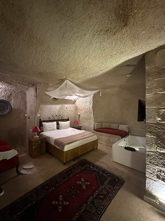 Zimmer Bedrock Cave Hotel
