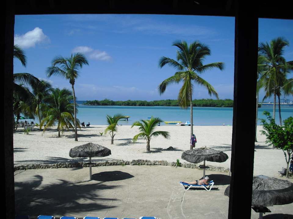 Sicht von der Brücke BelleVue Dominican Bay