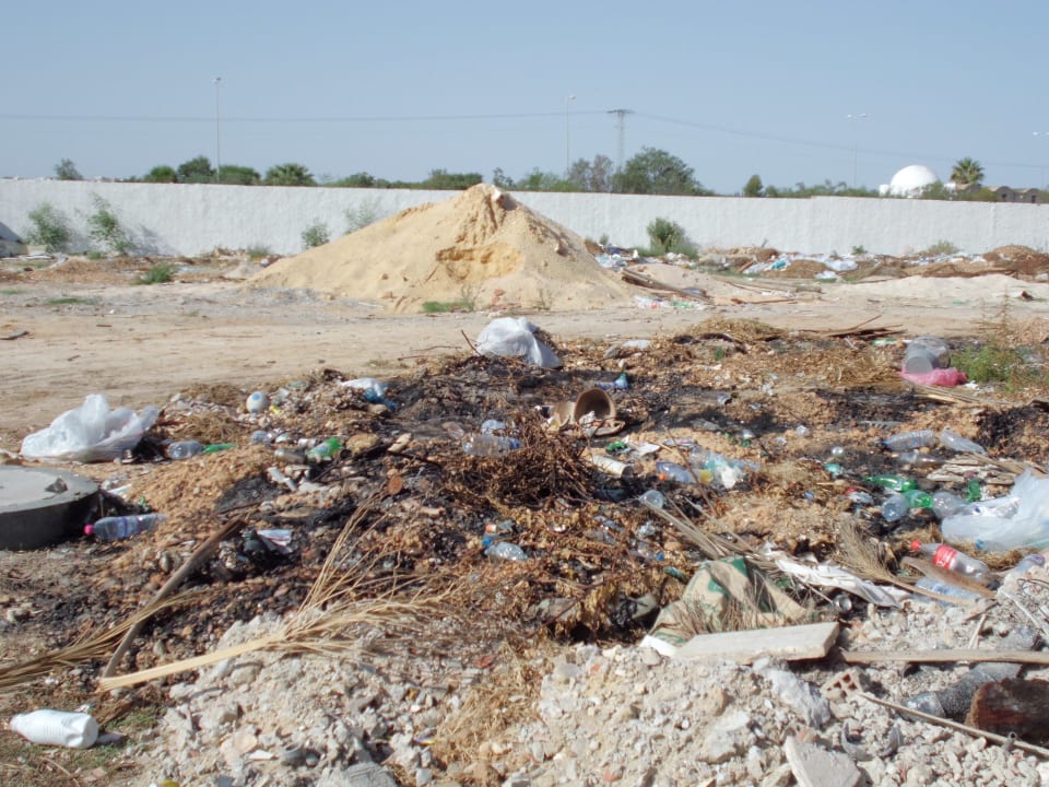 Direkt hinter unserem Zimmer Monarque Club Rivage