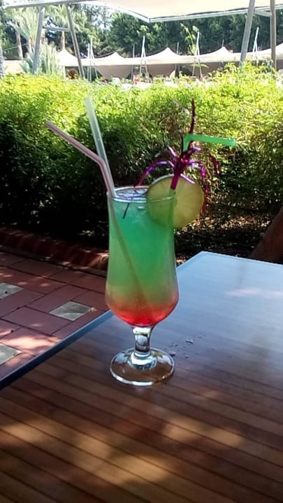 Коктейль Limak Limra Hotel & Resort