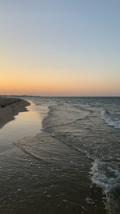 Strand Marhaba Royal Salem