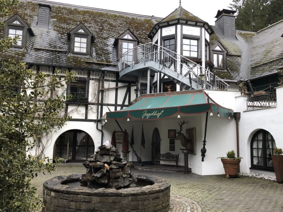 Außenansicht Relais Chateaux Jagdhof Glashütte