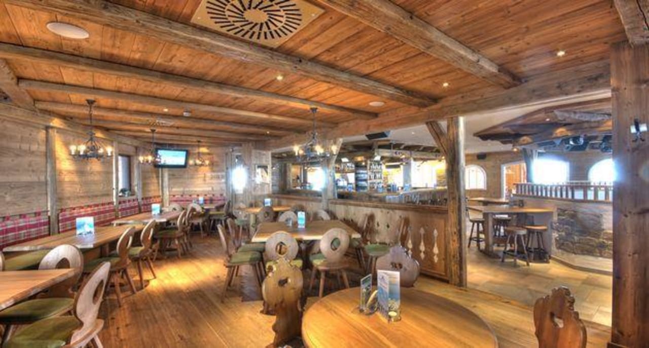 Speisesaal / Buffet Alpenrose